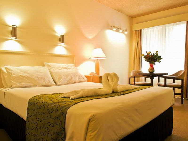 אוקלי Lamplighter Motel מראה חיצוני תמונה
