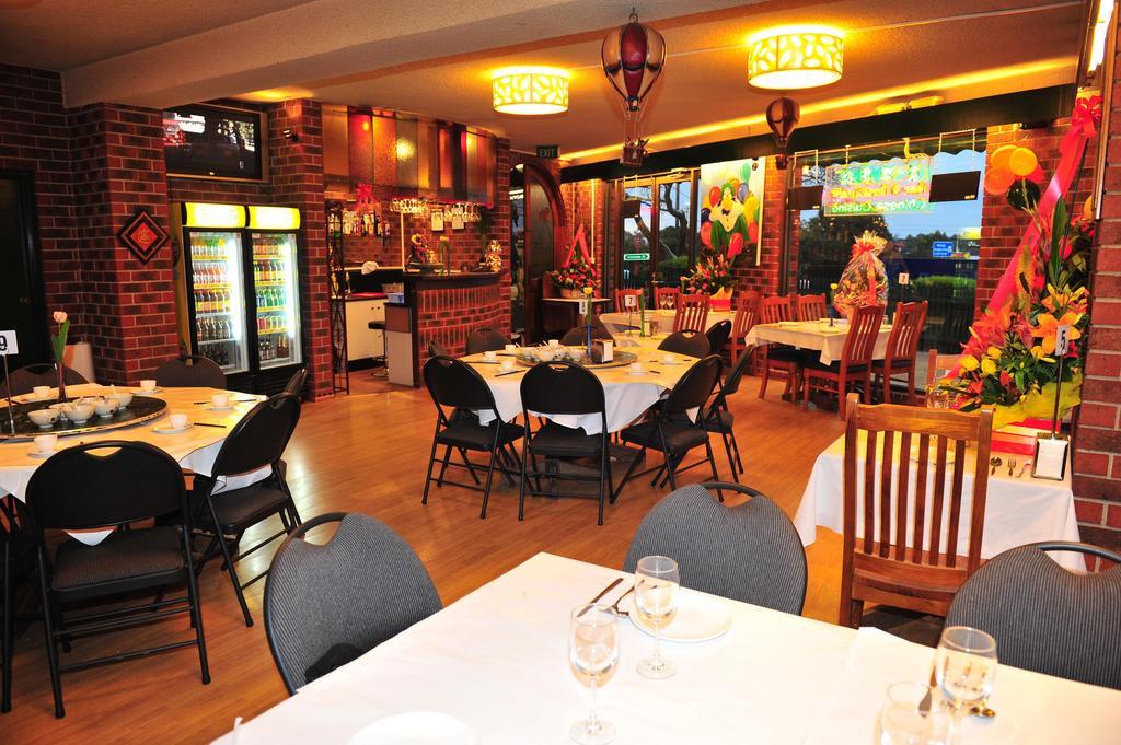 אוקלי Lamplighter Motel מראה חיצוני תמונה