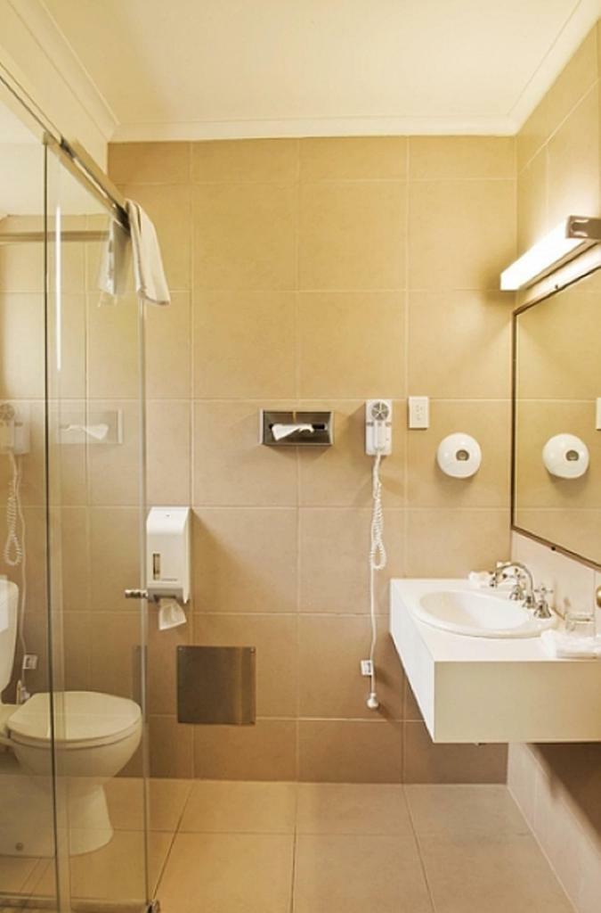 אוקלי Lamplighter Motel מראה חיצוני תמונה